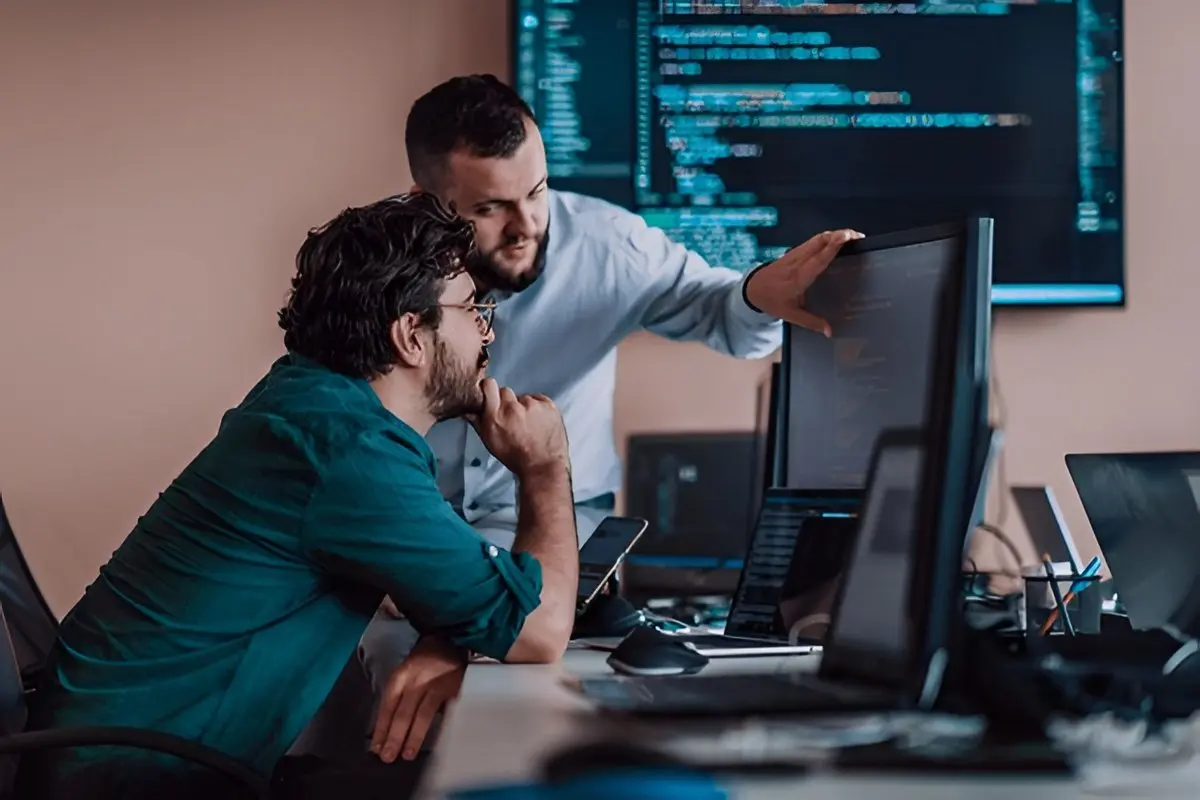 SharePoint Intranet Implementation Guide: How to Build a Modern Workplace Hub